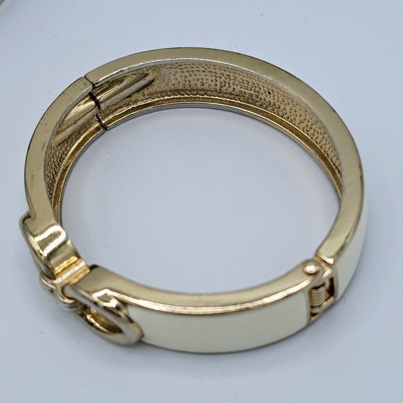 Bangle Bracelet Vintage Black Cream Enamel Set of Two Striped Open Link Clamper - Picture 8 of 9